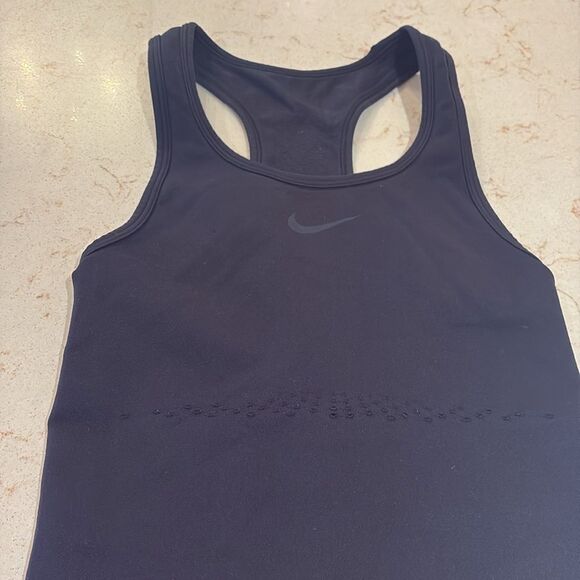 Nike Black Tank Top racerback SZ Xsmall - Picture 2 of 7